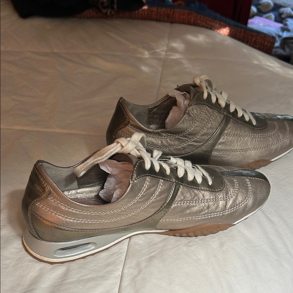 Cole Haan/Nile Air Metallic Gold Women's Shoes with Ivory Laces/Size 7.5B - Picture 8 of 10